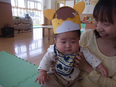 最後の第3弾！お待たせしました❣️ メロンちゃん🍈リンゴちゃん🍎バナナちゃん🍌です´˘`帽子 の作り方の問い合わせを多くいただくのですが、リールのトトロ帽子の応用で全て作っていますのでまずはそちらをご覧下さいませ☺️❣️ ▷▷▷@neo.b___y8 リールはこちら