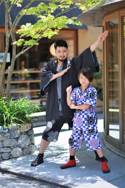 りょう、５０歳 透け感黒ドレスのママが別格美貌「何歳になっても可愛い」「綺麗だ」 強面パンク夫の弁当本で爆笑反論 芸能 デイリースポーツ online