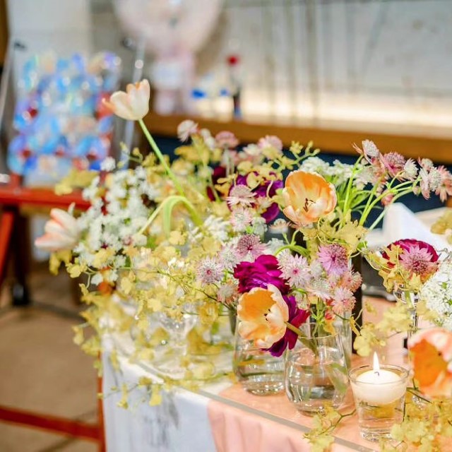 最新トレンド「フルーツ装花」って？おしゃれ花嫁さんの実例６選会場装花ARCH DAYS