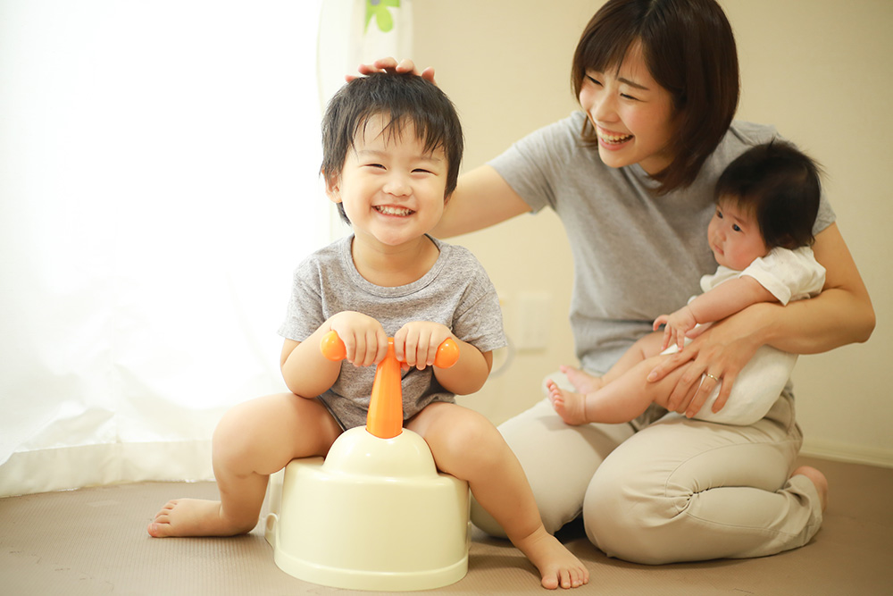 教えて！ てぃ先生 トイレトレーニングはいつからすればいい？カリスマ保育士てぃ先生の子育てのみんなの悩み、お助け中！ダイヤモンド・オンライン