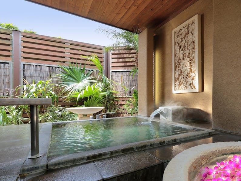 鴨川温泉 別邸 ラ・松廬 -La・Shoro- ① チェックイン・部屋 - 花と野と 温泉宿泊記