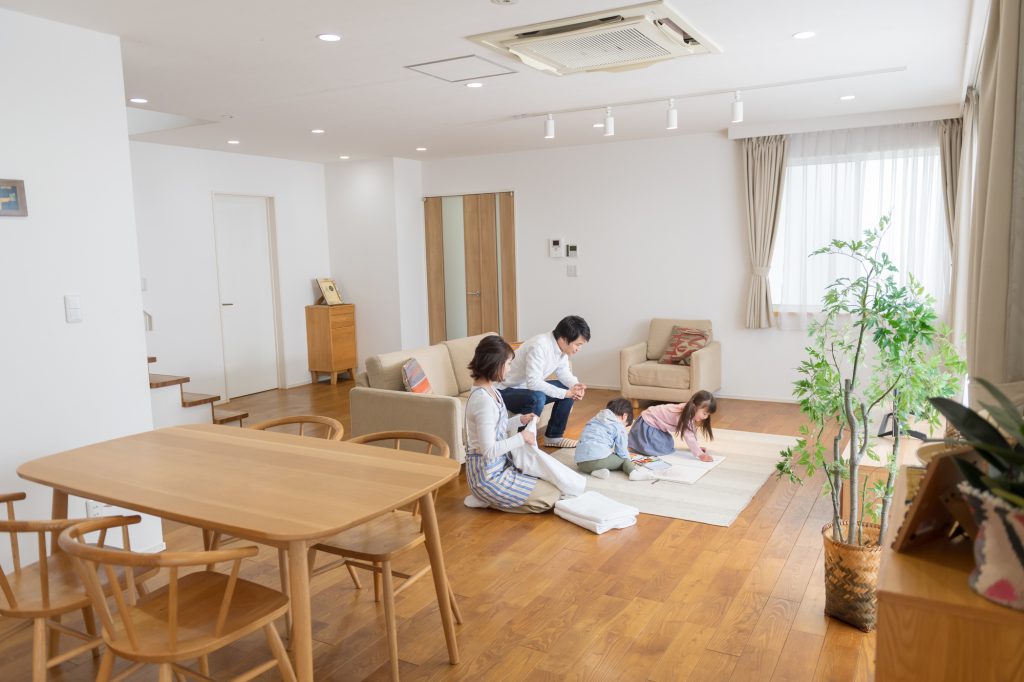 家族の笑顔をつくる！リビング計画小坂建設工業