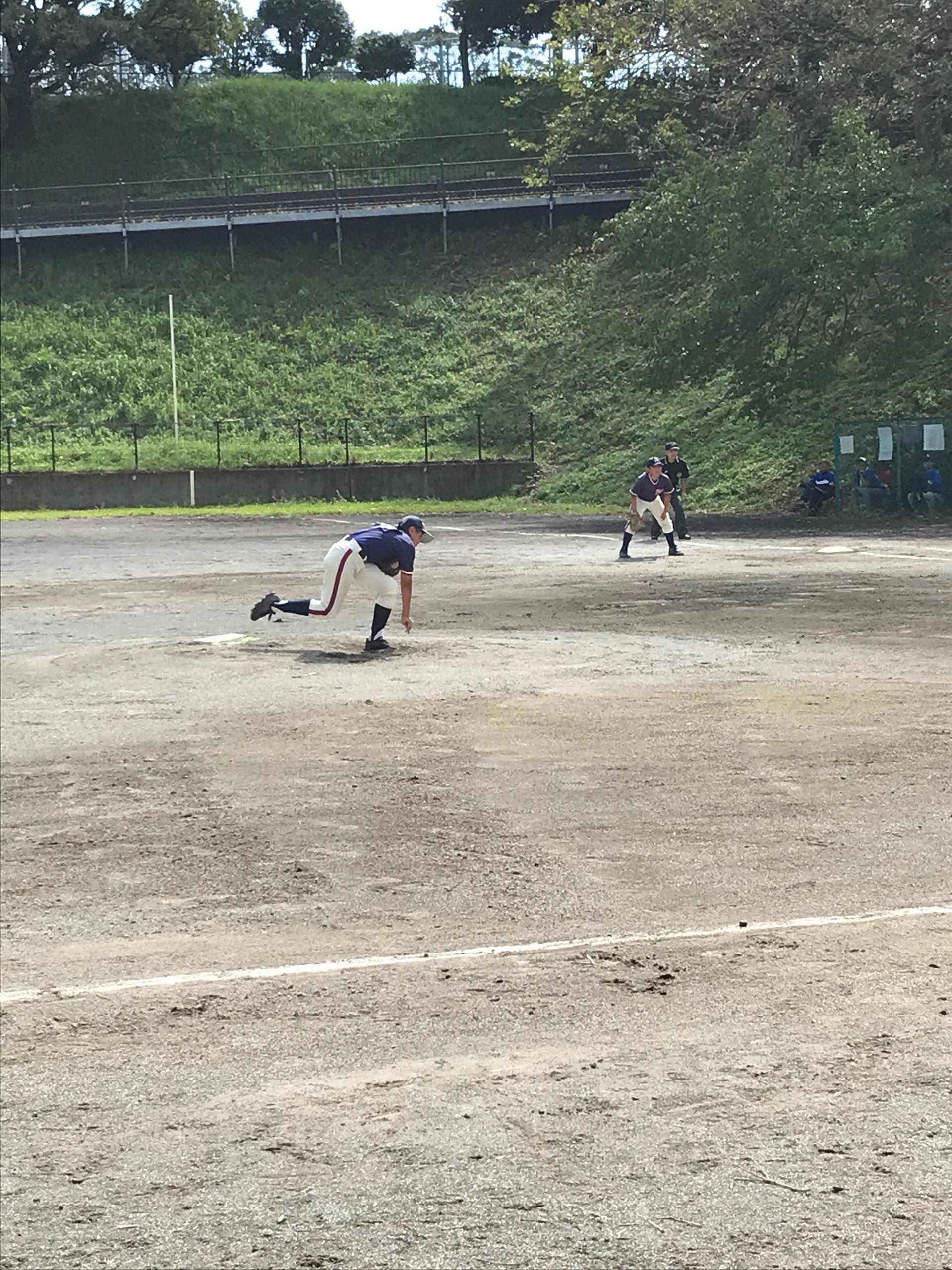 【骨折】痛い山本祐大デッドボールからダッシュでベンチ！からの代走戸柱恭孝横浜DeNAベイスターズ2024年9月15日常廣羽也斗広島東洋カープ死球退場負傷骨折登録抹消へ戦線離脱東克樹ショック祐大のおかげ