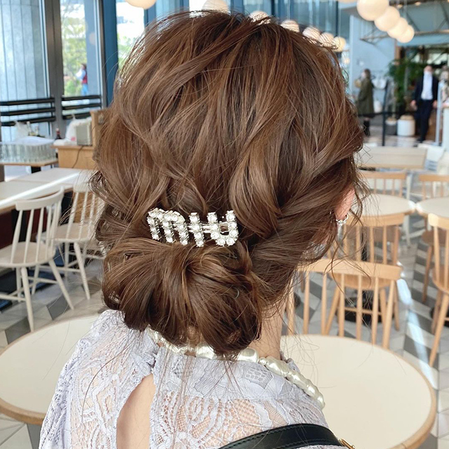 ショートヘア向け結婚式のお呼ばれヘア。気になるスタイルマナーとセルフアレンジ速習法ホットペッパービューティーマガジン