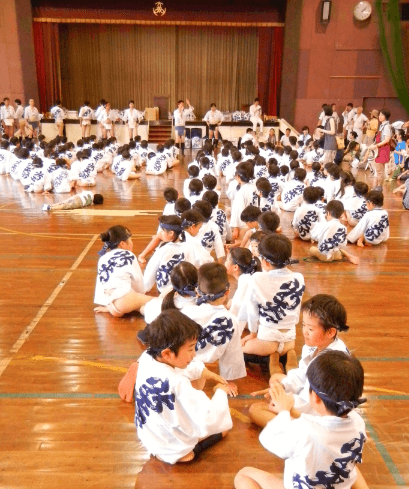 2ページ目博多祇園山笠 「未来の山笠を動かすのは君たち」“子供山笠”を見守る27歳は「博多一の山のぼせ」 福岡 2024年7月8日掲載 FBSNEWS NNN