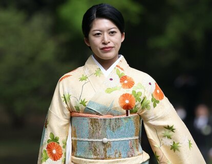 高円宮家の長女・承子さま 「世界らん展」開会式に出席 - YouTube