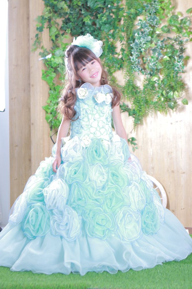 ここいろ写真館ラプンツェルヘア👗🩷 髪が長い子におすすめのヘアアレンジです🥰七五三レンタルここいろ写真館結ざくらアンジュ7歳女の子七五三七五三前撮り七五三ヘア七五三撮影七五三7歳7歳5歳5歳男の子3歳女の子753浦和Instagram