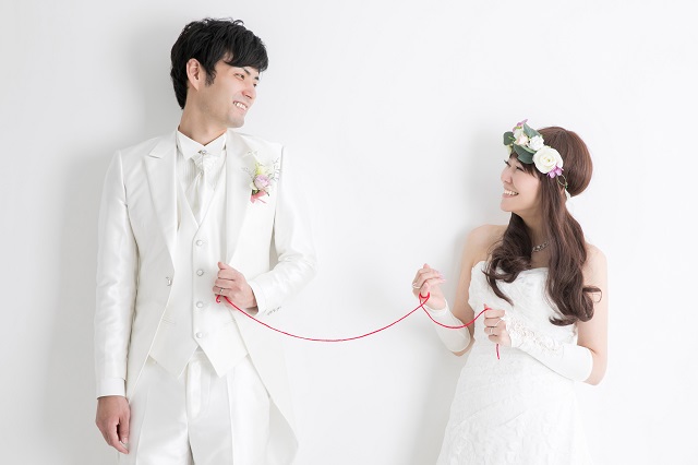 フォトウェディングの小物はレンタル？手作り？衣装別におすすめの小物アイテムを紹介おすすめの写真スタジオが見つかる写真館アワード