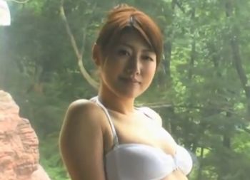 MEGUMI こぼれそうなHカップの巨乳がエロい – アイドル動画クエスト