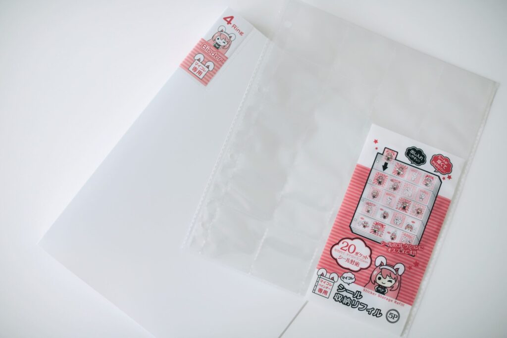 ポケモンシールを100均アイテムで綺麗に保管＆飾ってみましたつづる