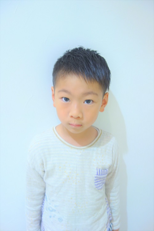 こどもの髪型 アシメツーブロックチョキ友こども専門美容室チョッキンズキッズサロンCHOKKIN'S