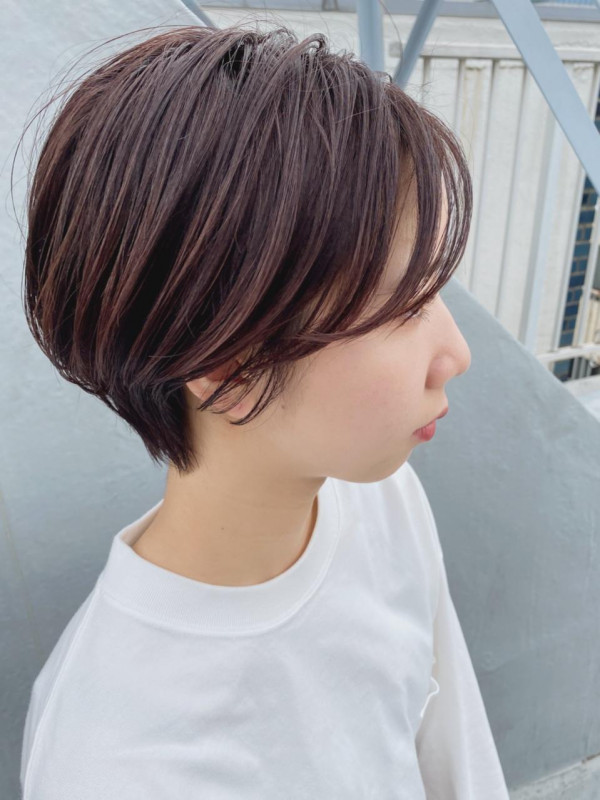 前下がりのショートボブ。 今回は男の子のカットですが、大人の女性にもオススメ。blast blast代官山 代官山美容室 キッズカット 前下がりボブ東京美容室 hair hairstyle cutcolor ヘアスタイル アンティーク ボブ ショートボブ美容師求人 東京美容師求人美容師