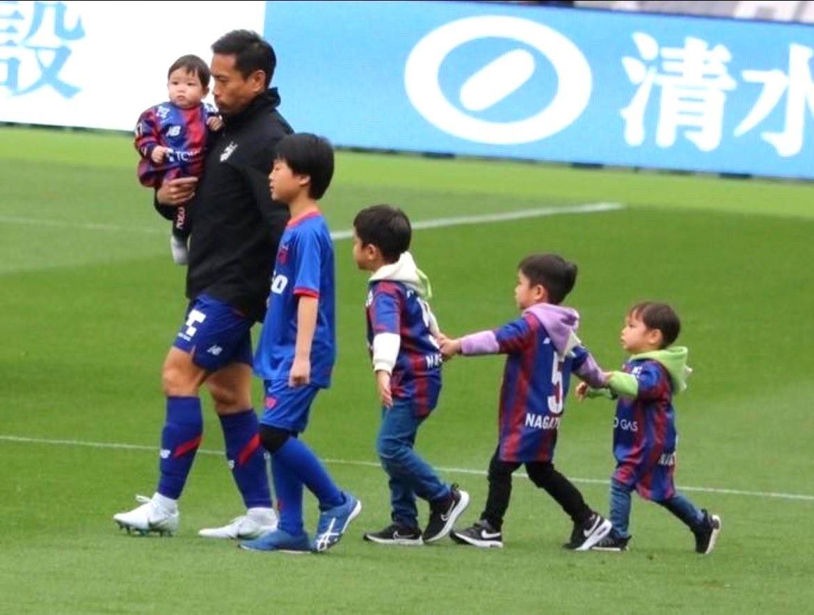 平愛梨、フランスでの出産から1年「子宮や胸が痛すぎる中」丸2日間泣き続ける我が子と一緒に泣いた - ECナビ