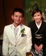 畑野ひろ子、元サッカー日本代表の夫と新年２ショット 富士山をバックにした恒例ショットに「マジ変わらない奇跡」 - スポーツ報知