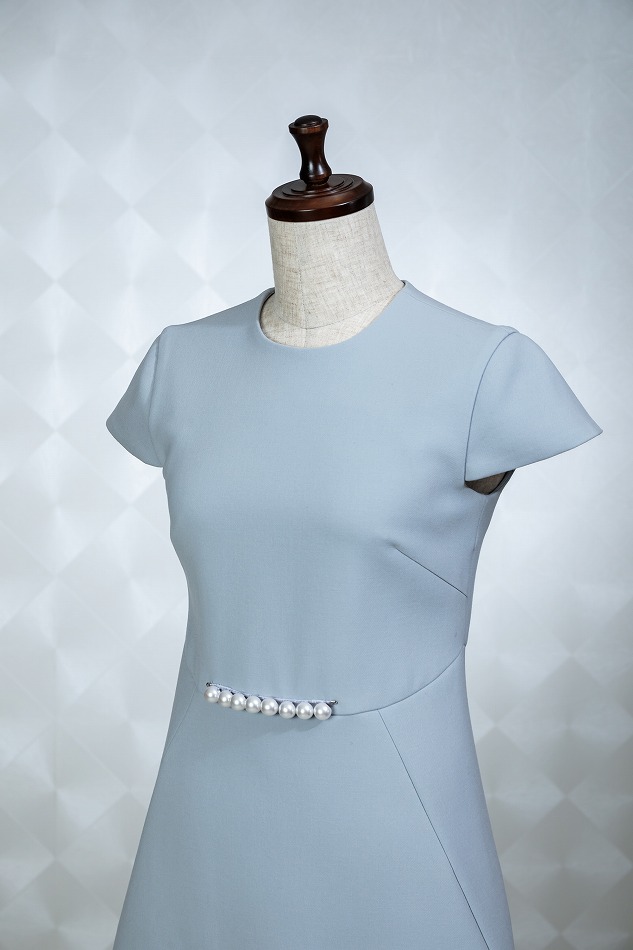 一度着てみたかったyokochanのドレス。 ウェディングパーティーの機会にお試し出来る人気ブランドです。YOKOCHANヨーコチャン参列コーデ参列コーディネート結婚式コーデ結婚式コーディネートレンタルドレスドレスレンタルパーティードレスフォーマル