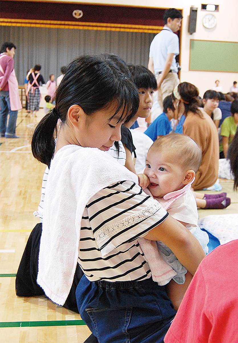 大人顔負け！ 今どき女子小学生の「スポーティ」コーデは「秋色」が2023年ぽい！ - Aneひめ.net講談社