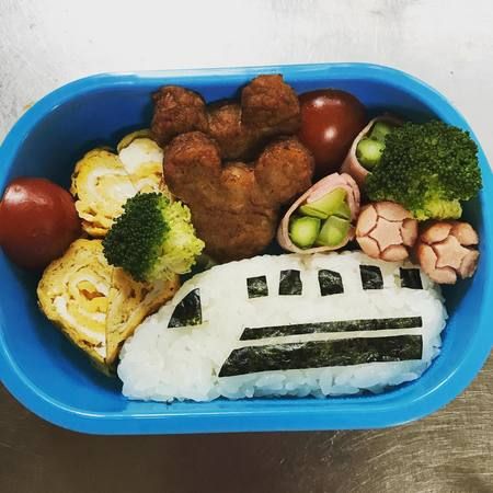可愛いお弁当を旦那に持たせる嫌がらせ弁当「まるで幼稚園児のお弁当編」 rii- エキスパート - Yahoo!ニュース