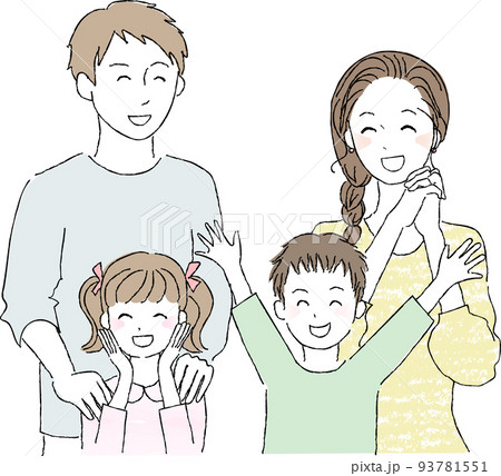 見るたびに幸せな気分」赤ちゃんと一緒にはじめての家族写真の撮影OurPhoto アワーフォト