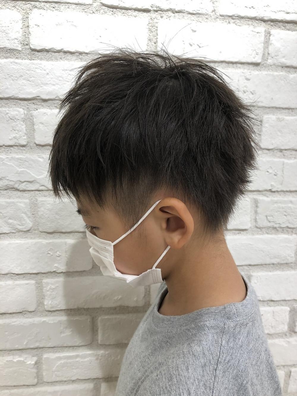 ツーブロック男の子男の子ヘア男の子髪型子どもの髪型チョッキンズキッズ専用サロンキッズカット男の子ママかわいいかっこいいヘアカットモデル