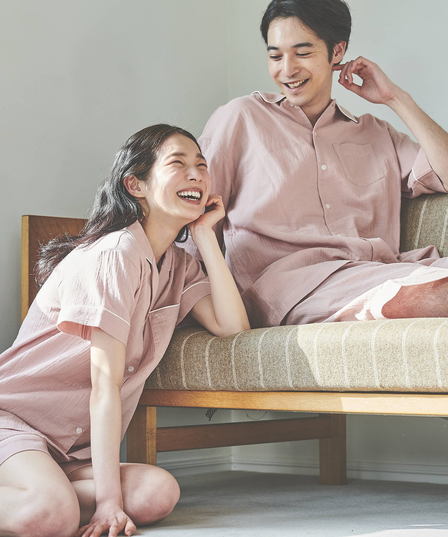 母性本能は恋愛の“障害”になる！？MEGBABY × 神崎メリ スペシャル対談！ 「媚びずに、追わせる」ギャルモデル時代から貫いてきた恋愛哲学。恋愛コラムニスト 神崎メリ流・愛され力の掟 美容メディアVOCE ヴォーチェ