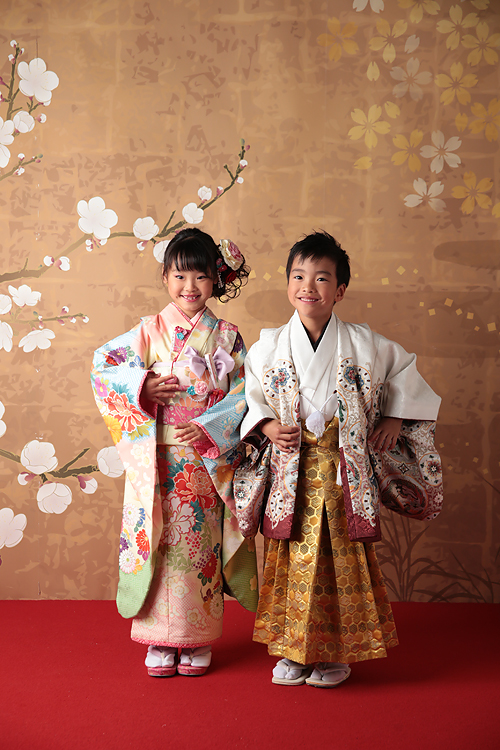 七五三記念写真撮影 双子の女の子と男の子 店舗ブログプレシュスタジオ