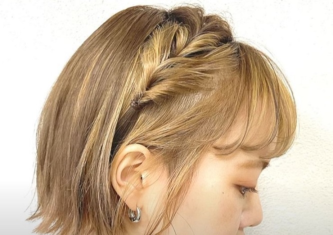 ヘアアレンジlesson*3〜ボブ編ボブでもできる「三つ編みカチューシャ」、アップスタイル風アレンジ！キッズフォーマルウェアキャサリンコテージの総合情報サイト