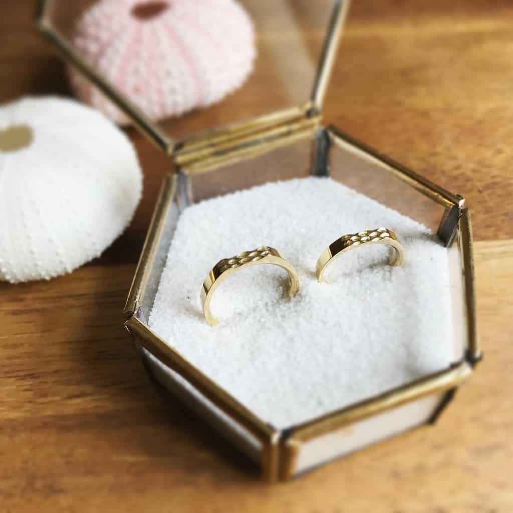 ガラスケースリングピローマライカ