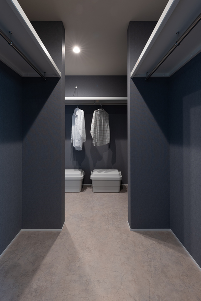 収納スペースの実例写真H.FACTORY 株式会社 橋本技建の「スキップフロアを満喫する家」 - Mockhouse