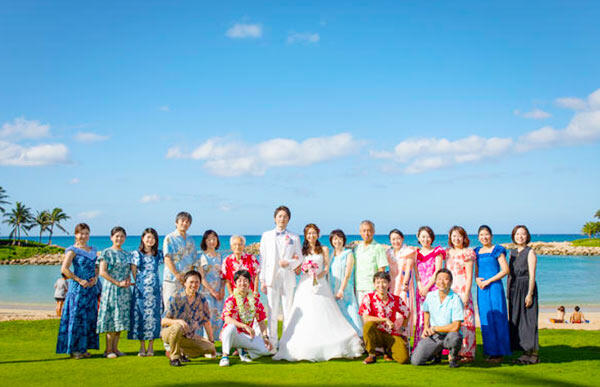ハワイ結婚式 アロハシャツ ムームー 家族 リゾ婚 3人セット グアム結婚式は