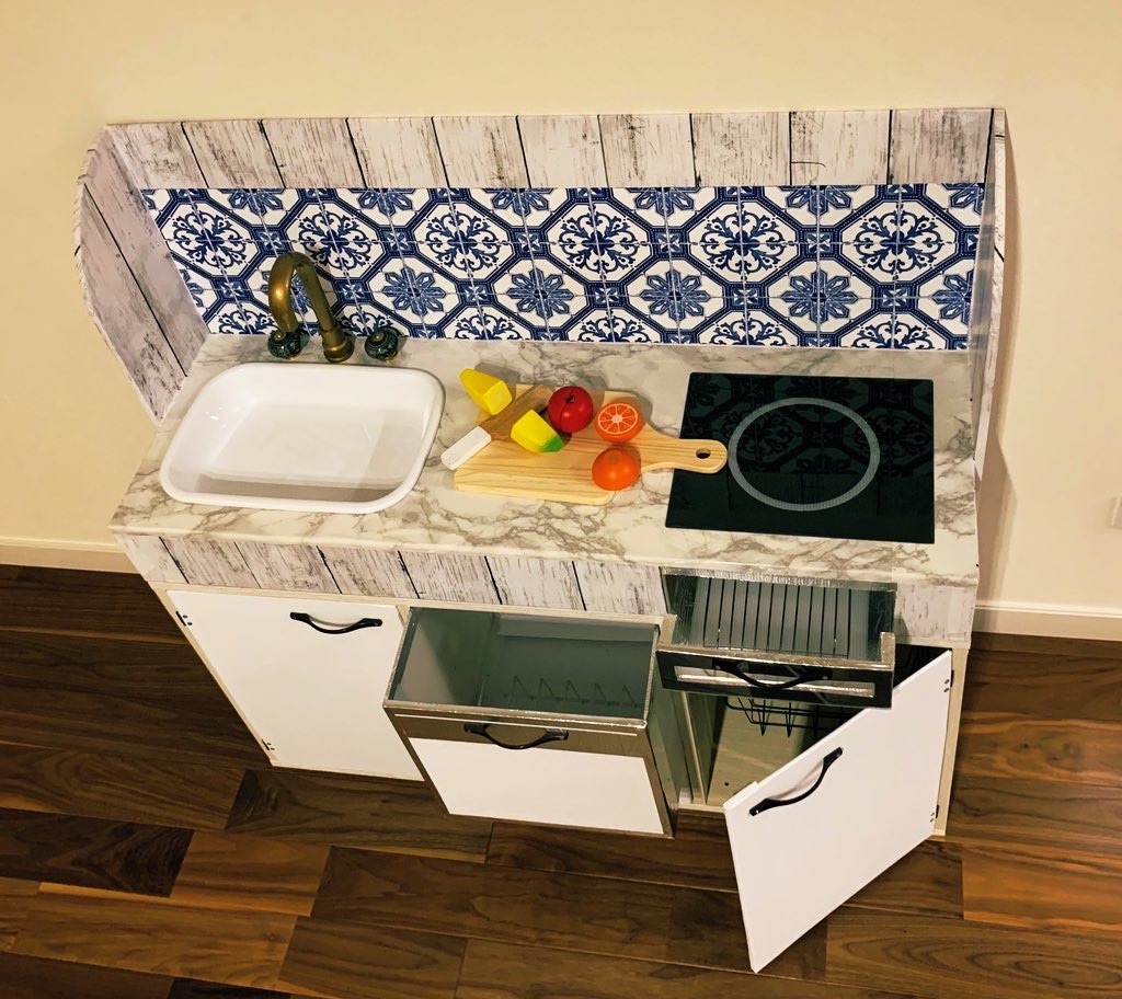 素人DIY カラーボックスでおままごと用キッチンを作ってみた