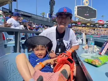 全米で大ヒット！ ドラマ『イエローストーン』のルーク・グライムス、妻ビアンカとの結婚生活を熱く語る