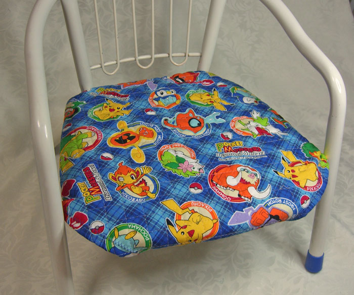 園児イス座布団 ゴム付きクッション手作りなら、思いのママ