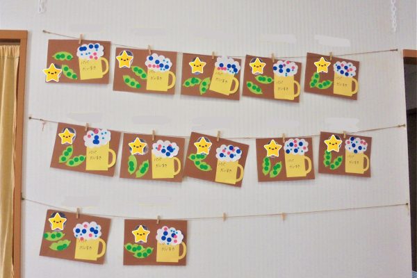 異年齢 ３、４歳児 の母の日のプレゼント製作 - ながさわ保育園