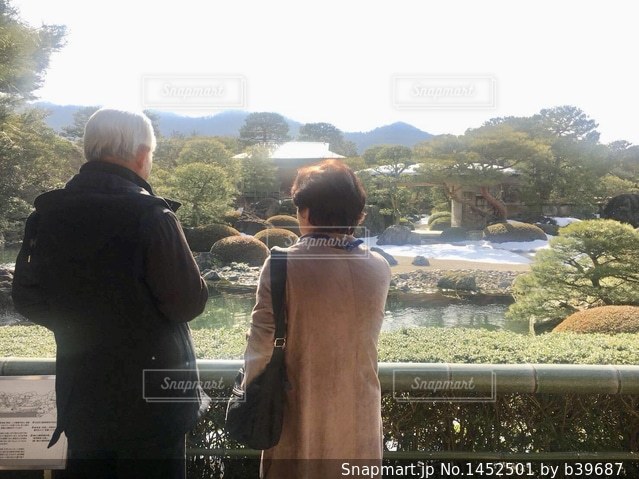 おばあちゃんとの写真・画像素材 - Snapmart スナップマート