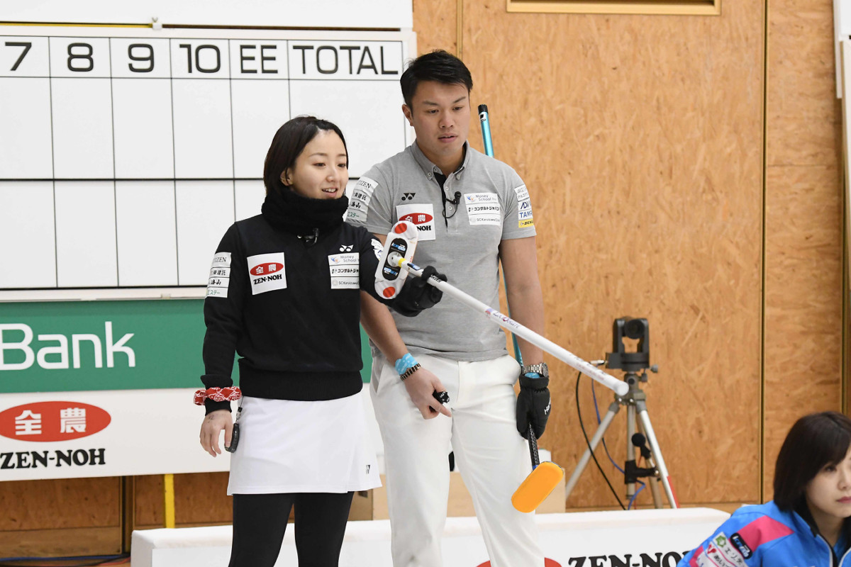 褐色の筋肉ボディに激変したカーリング藤沢五月、現在の姿に「白くなってるｗ」「自由自在」 - サンスポ