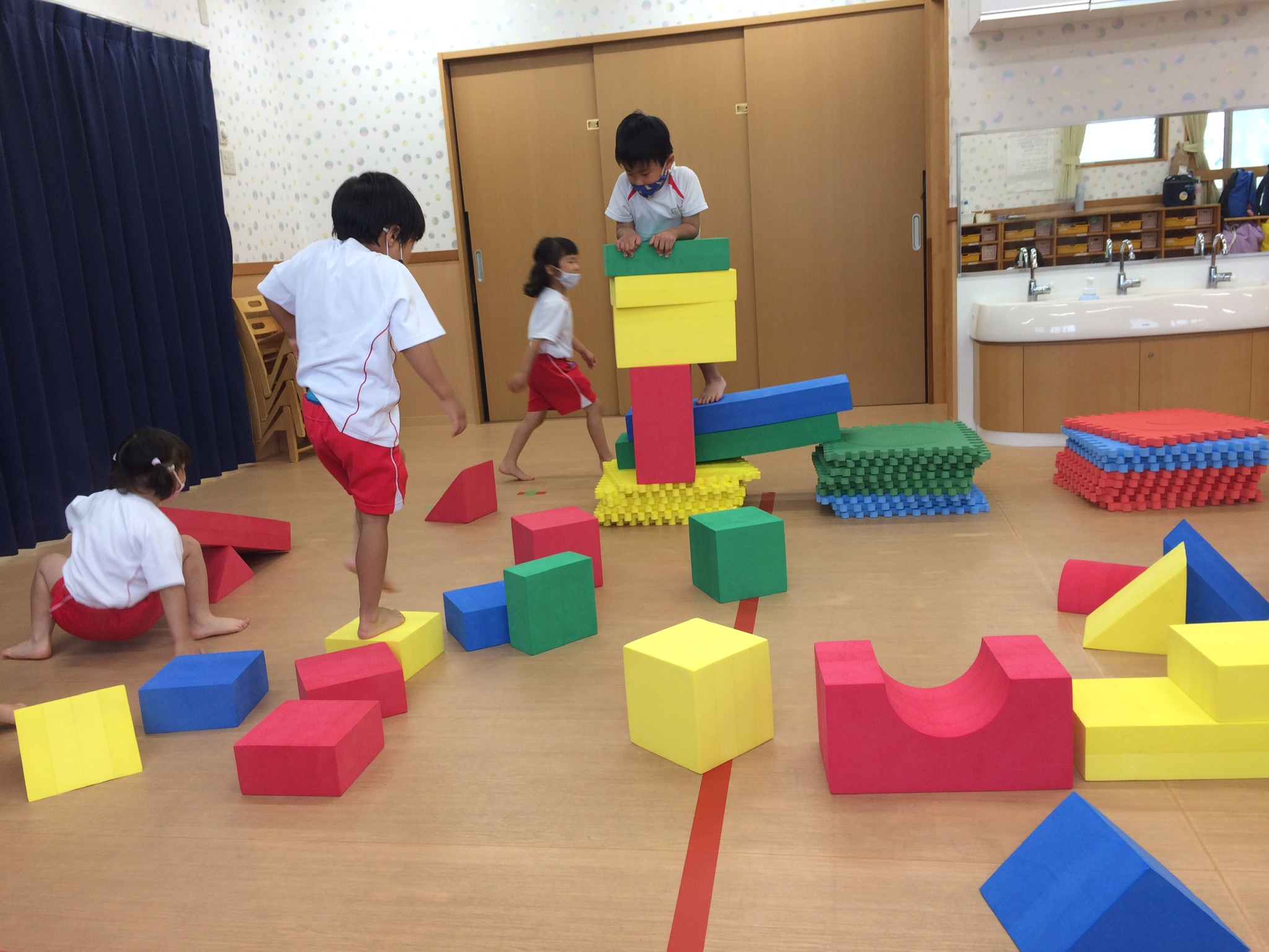 4歳児が大好きな室内遊び♪お金をかけずに親子で楽しめる遊び5つ！ - あさひ🍀捨てなくていい片付け