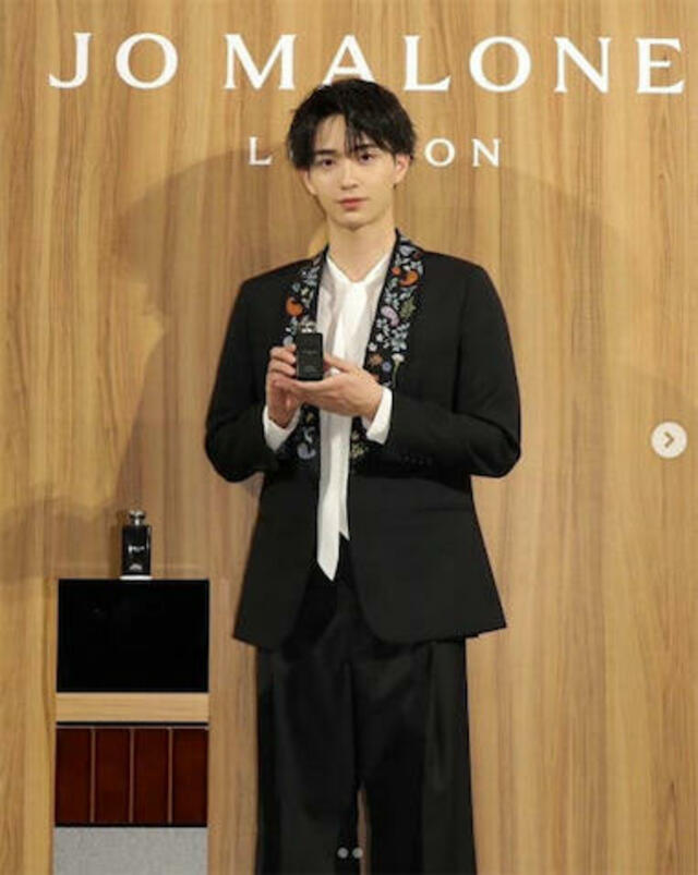 ビジュ最強」沢村一樹の息子・野村康太、圧巻スタイルのモデルショットに絶賛の声！ 「いい男すぎ」 - All About ニュース