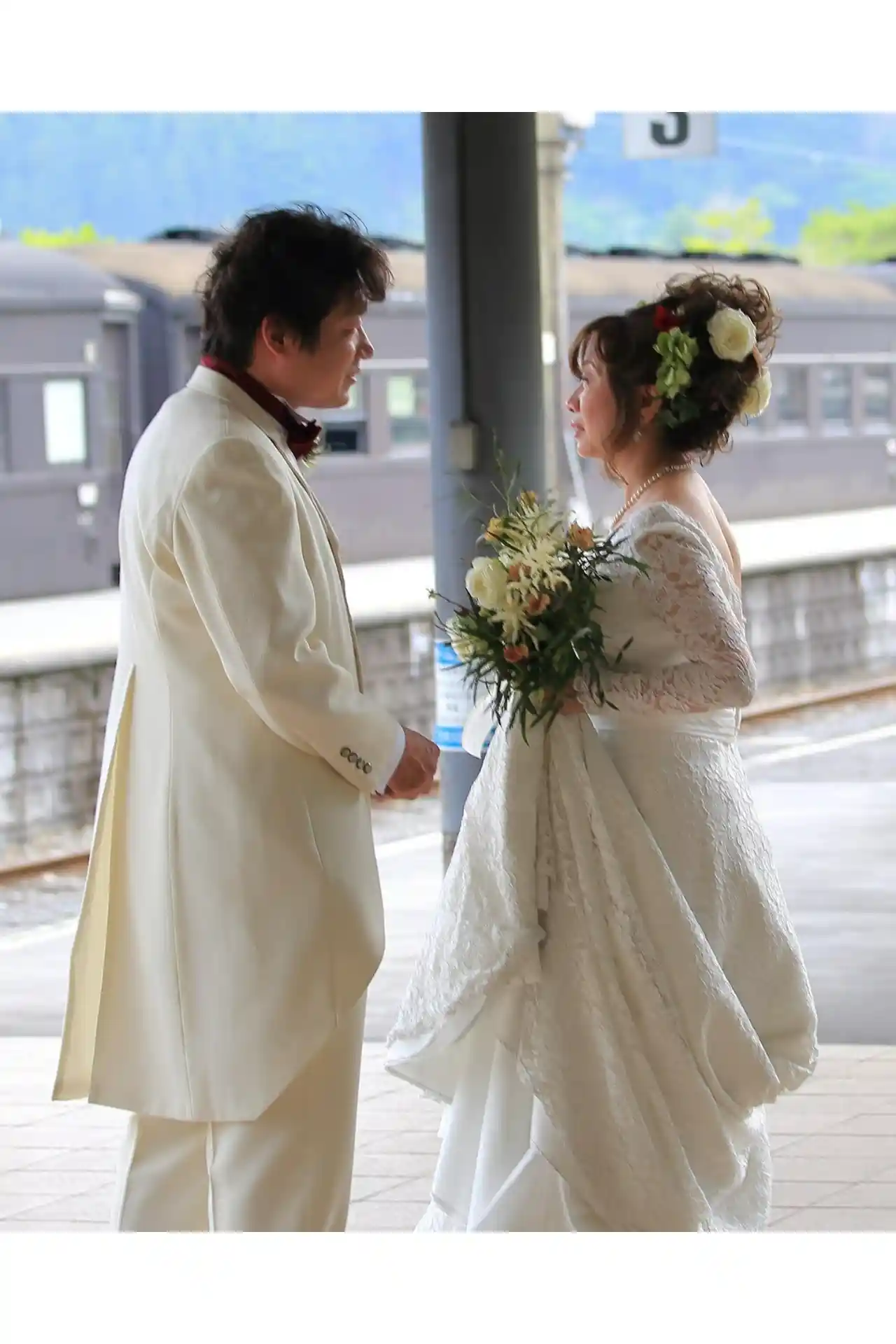 何より、面白い結婚式が大好き！ - ウェディングフォトケープ・ライト大阪.神戸.京都の結婚式 、ナチュラルスタイルのウェディング撮影と手縫いレザーアルバム