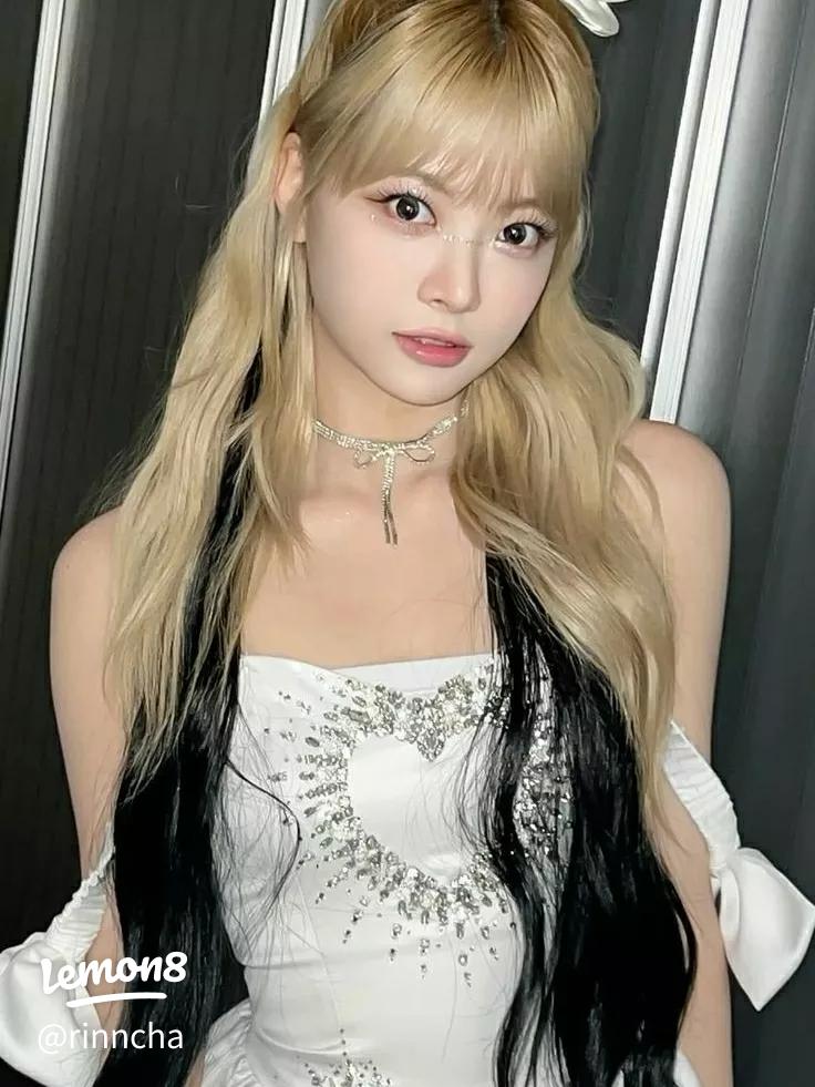 LE SSERAFIM ルセラフィム サウンドウェーブカフェ ウンチェ ウンチェミン、かわいい🩵 - follow@eunchaeslesserafim