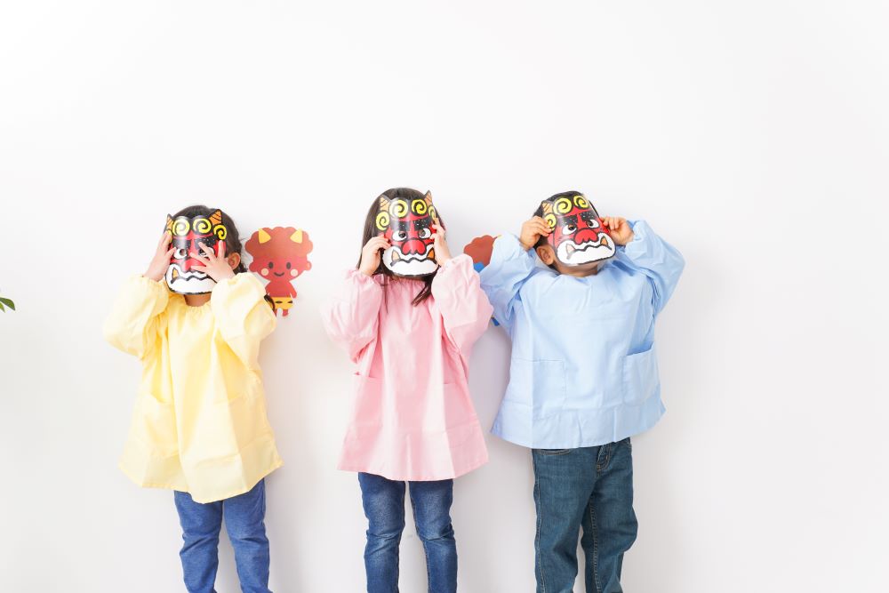 節分 保育園で鬼のお面を作って豆まきを楽しもう！お面を使った遊びも紹介求人あるある