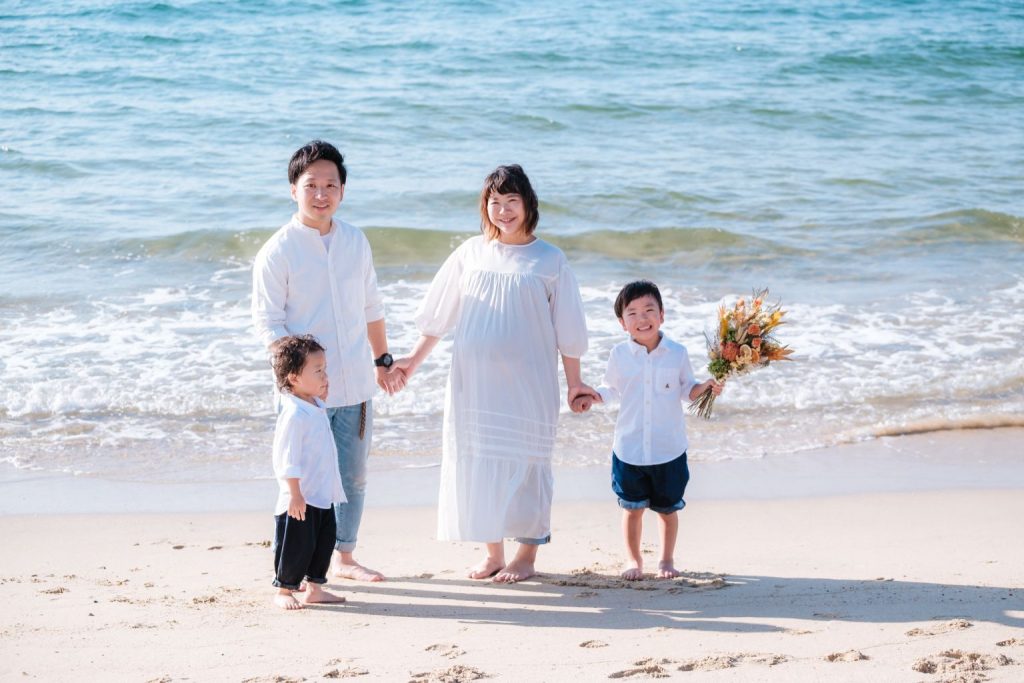 家族写真の服装 カジュアル服のリンクコーデでおしゃれに撮るアイデア - 愛知県名古屋市のフォトスタジオスタジオマイハウス長久手店、名東区店