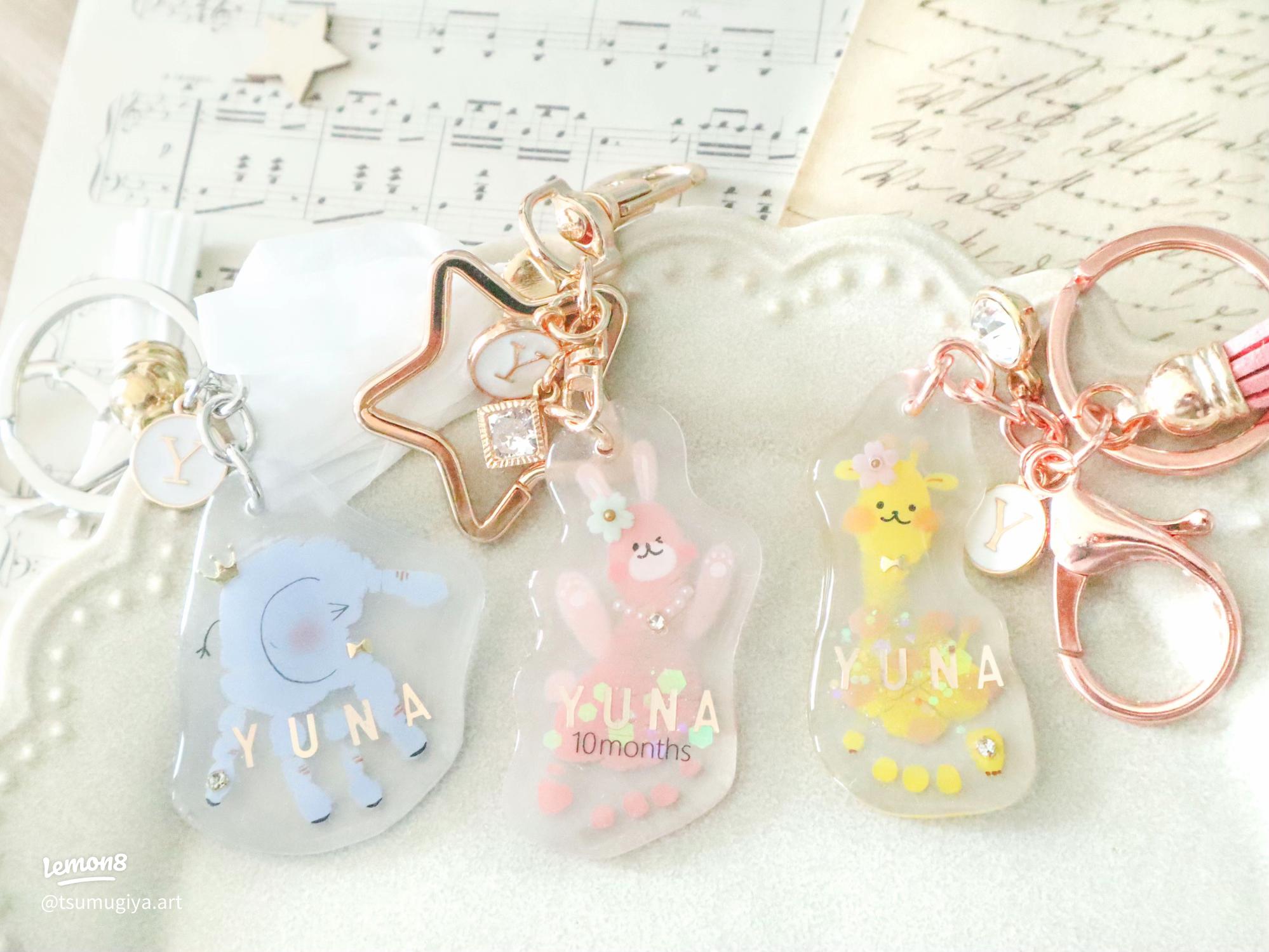 実寸大 手形足形 本革キーホルダー 赤ちゃん 新生児 出産祝い 出生記録 名入れ 刻印 雑貨・その他 NOAH'S ARK GiftShop 通販14222248Creema クリーマ