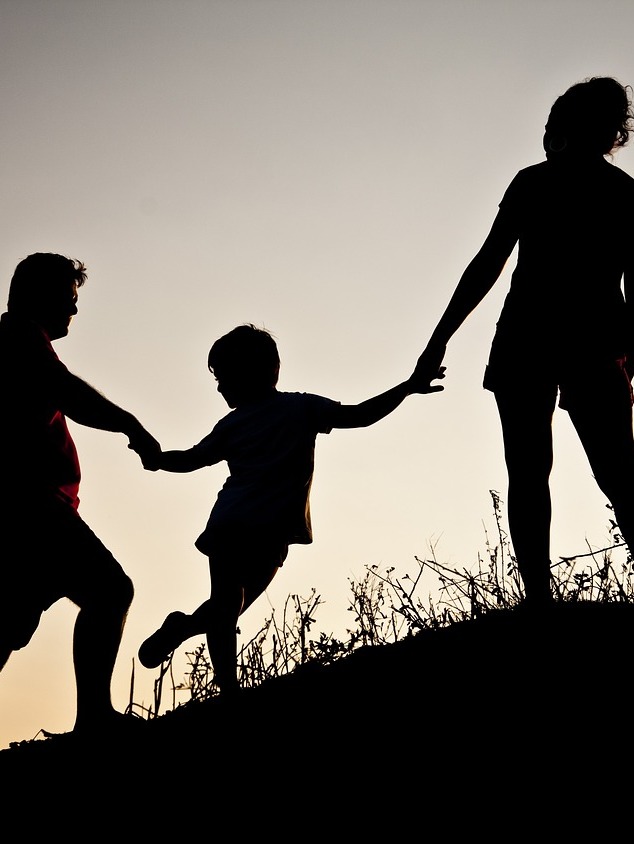 家族紹介外国の友だちに家族のメンバーを英語で紹介しよう！2025- EnglishCentral Blog