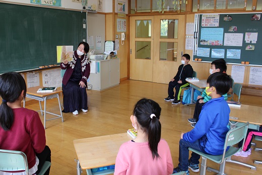 京都聖母学院小学校 図書館:H30年2月の展示報告 |