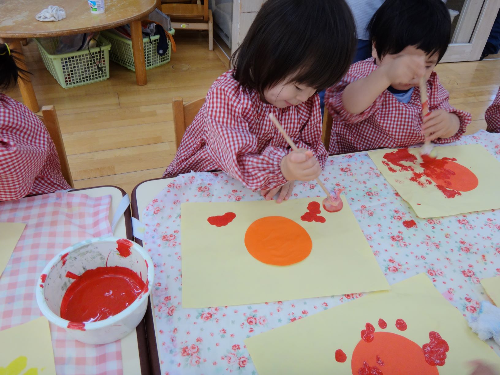 おててぺったん♪しせい太陽の子保育園