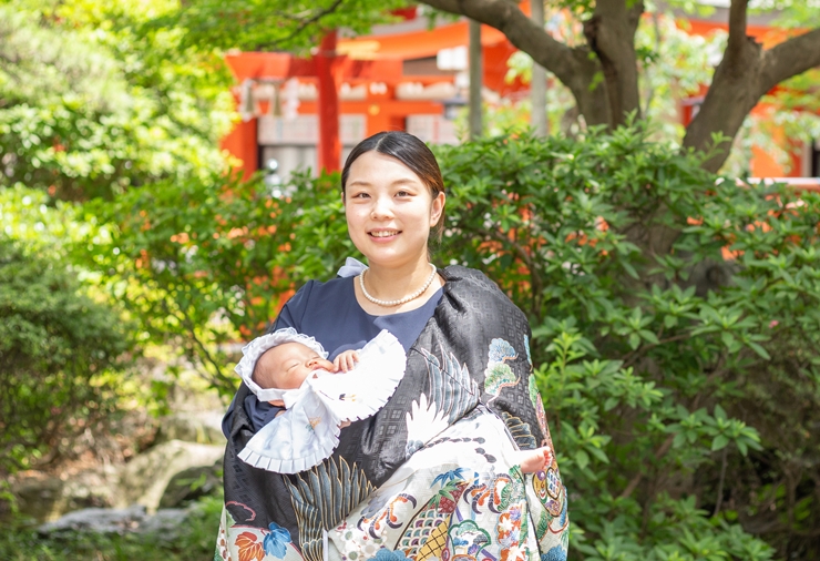 お宮参り産着レンタル 男の子黒地に鷹と松に熨斗目U0050宅配着物レンタル・一式フルセットお宮参り産着着物衣装のレンタルならきものレンタリエ