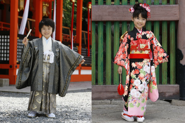 七五三撮影 ごきょうだい着付けも承ります。 レンタル ヘアセット・メイク込☆女の子3～14歳まで 和装 琉装 2,750円 ドレス2,200円☆男の子3～14歳まで 和装 琉装 2,200円 タキシード1,750円 ☆Baby男女0～2歳まで和装 琉装 洋装 1,750円衣装 レンタル 和装