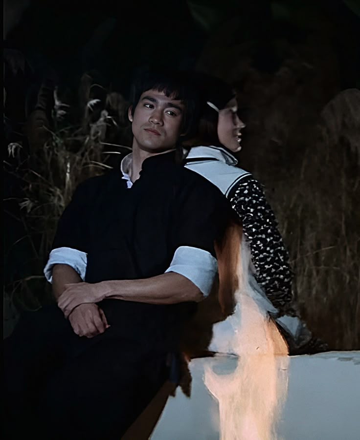 Dragon Crisis Issue: DVD