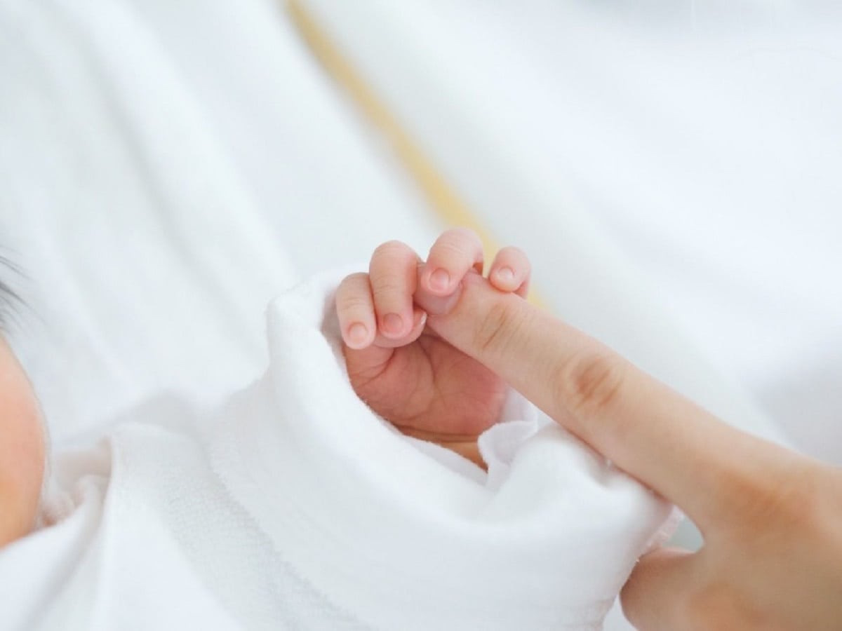 原始反射とスワドルで赤ちゃん安眠対策！比較と人気おくるみの効果解説東京でブレインジム-運動療育・発達支援・原始反射のことならジニアスラブへ