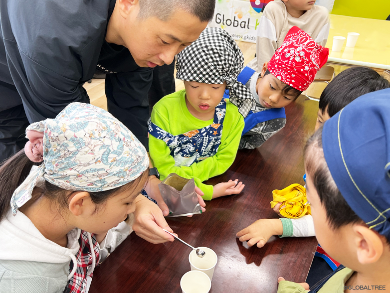 茶子ちゃん」歌と踊りで地元をＰＲ うぐいす宇治田原幼稚園